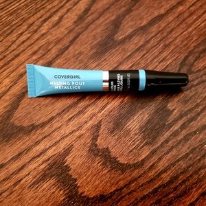 Covergirl melting pout metallics liquid lipstick